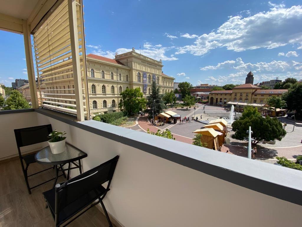 University City Life Bestern Сегед Экстерьер фото