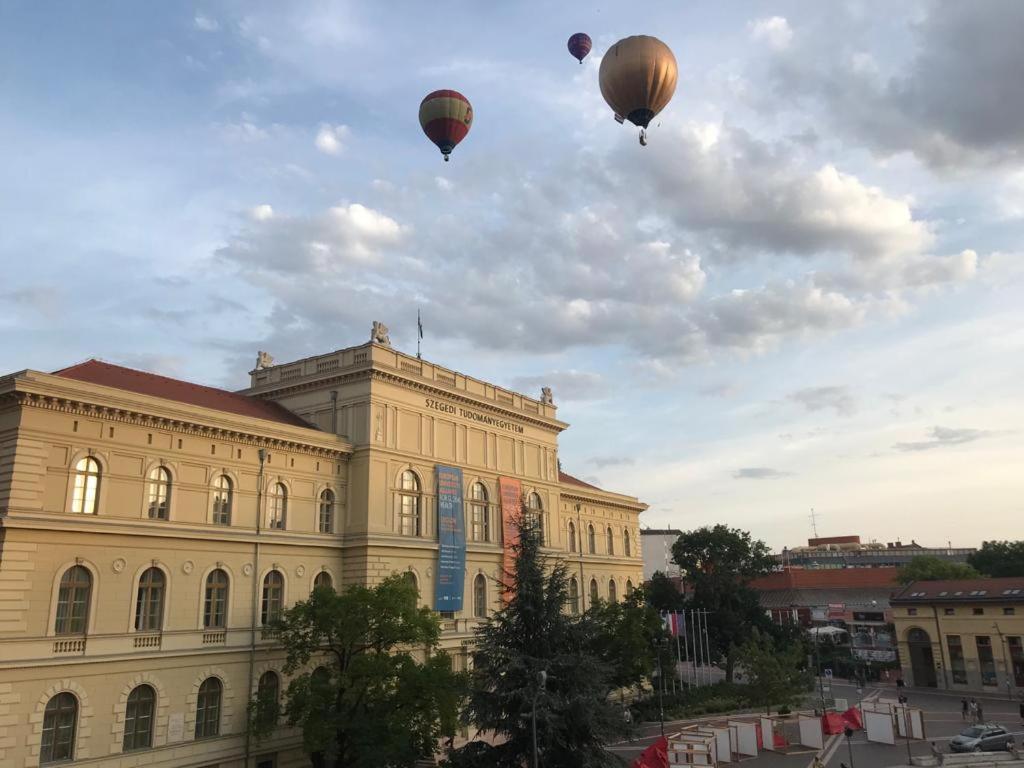 University City Life Bestern Сегед Экстерьер фото